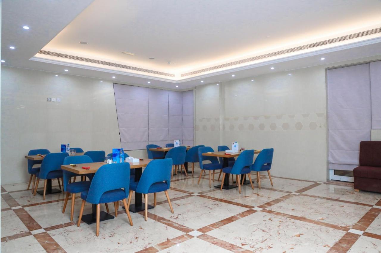 Al Azmy 116 Hotel Sharjah Ngoại thất bức ảnh